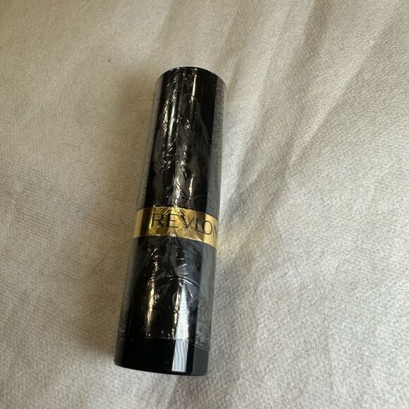 Revlon Super Lustrous Lipstick Color: 809 Wild Saffron - Picture 3 of 5